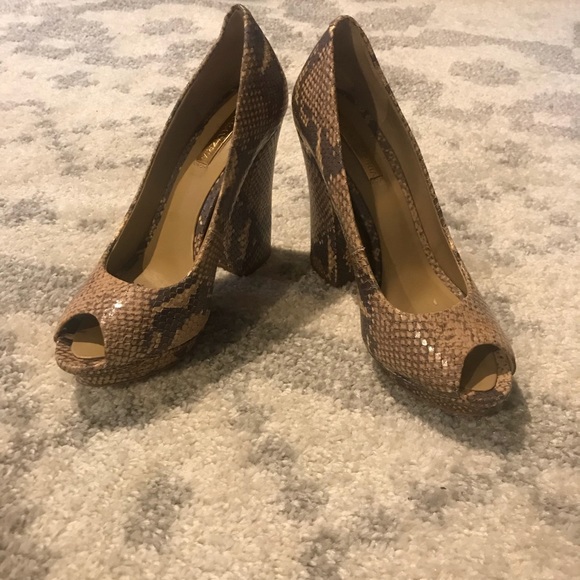 BCBG PLATFORMS - Picture 4 of 6